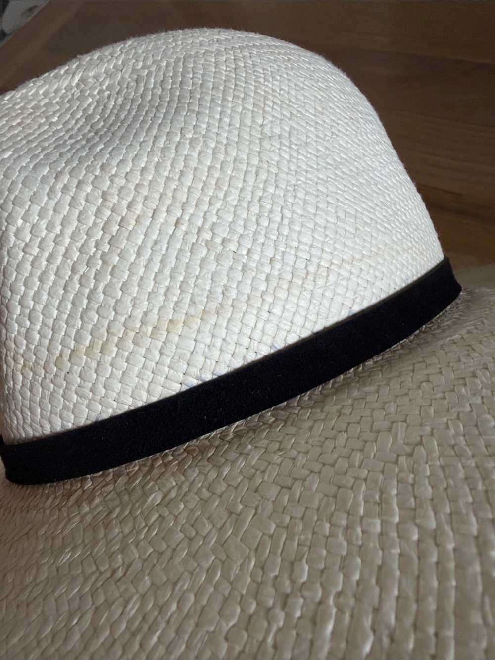 Janessa Leone Lyra Wide Brim Straw Fedora Hat with Black Band size M - Picture 5 of 9